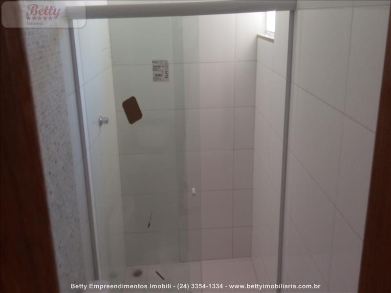Casa a Venda no Jardim D'Oeste em Resende