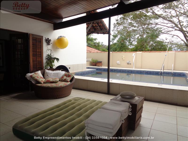 Casa a Venda no Jardim Brasília 2 em Resende