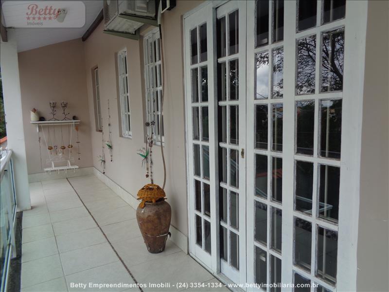 Casa a Venda no Jardim Brasília 2 em Resende