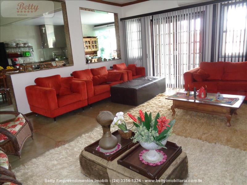 Casa a Venda no Jardim Brasília 2 em Resende