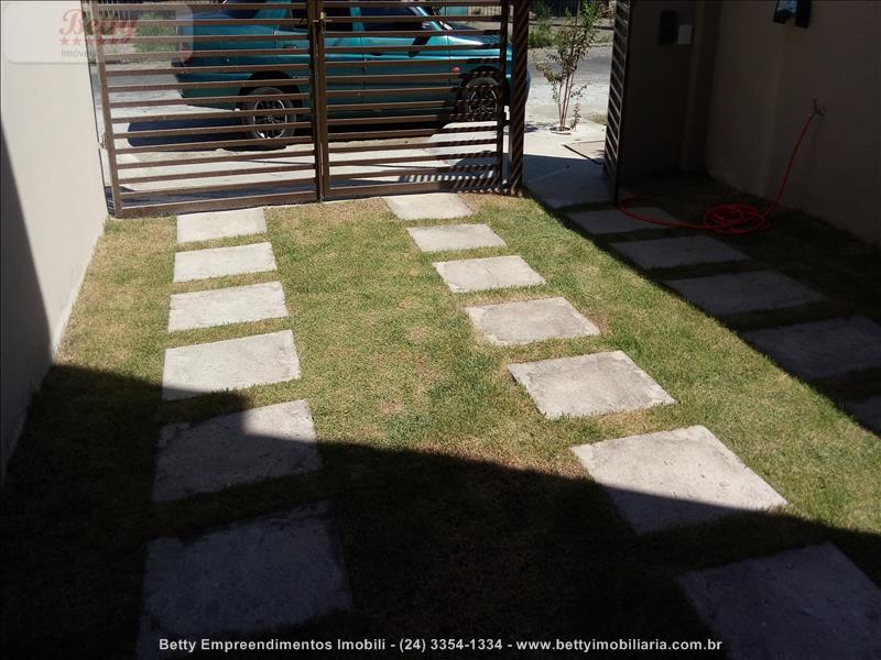 Casa a Venda no Jardim D'Oeste em Resende