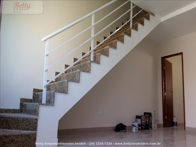 Casa a Venda no Jardim D'Oeste em Resende