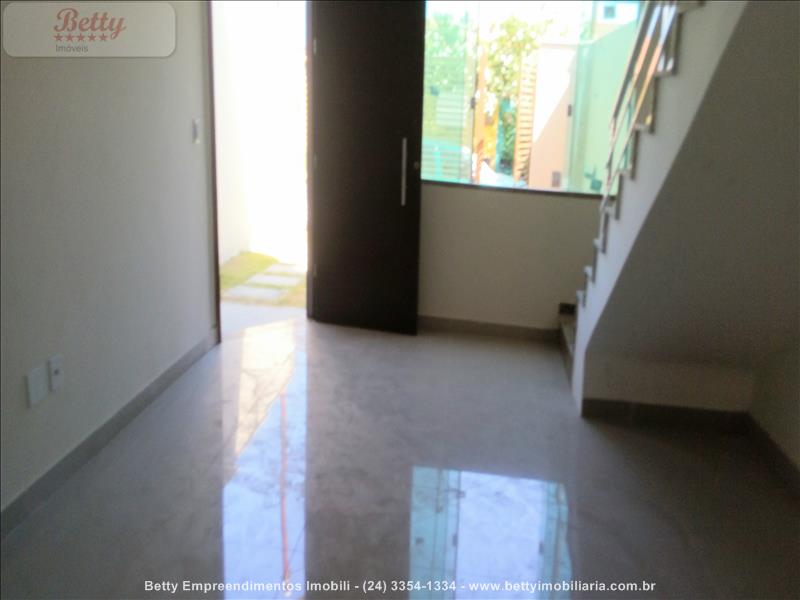 Casa a Venda no Jardim D'Oeste em Resende