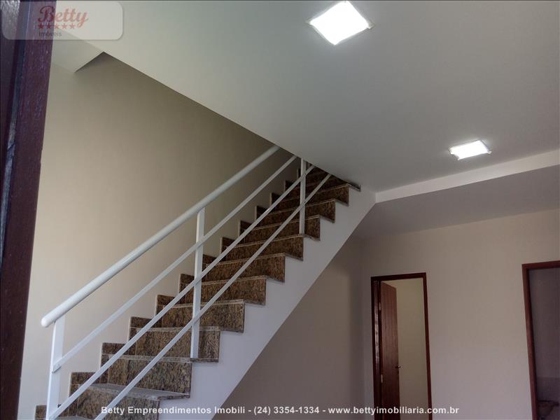 Casa a Venda no Jardim D'Oeste em Resende