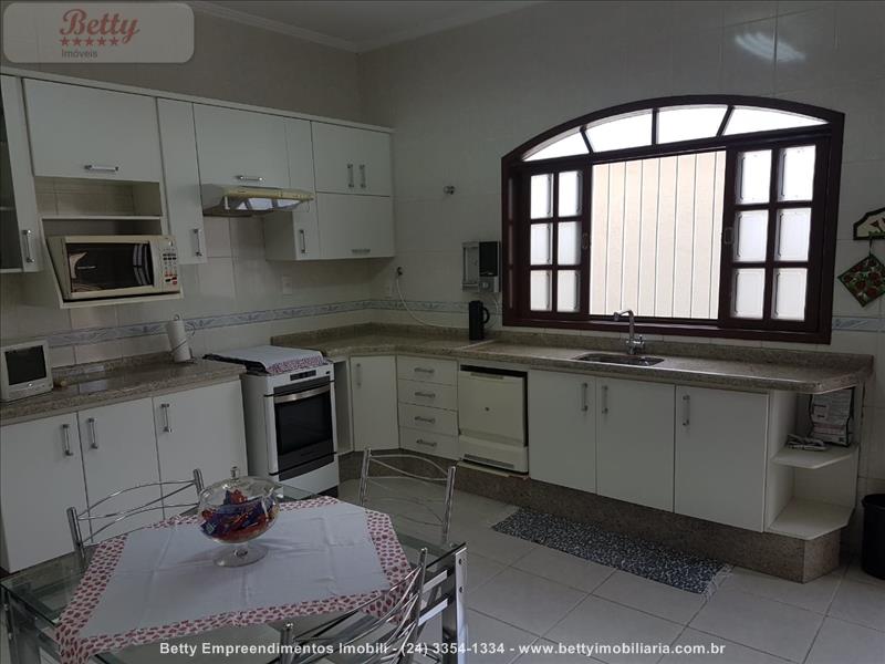 Casa a Venda no Morada da Colina I II III em Resende