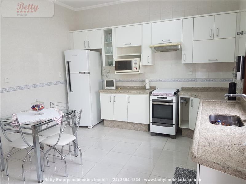 Casa a Venda no Morada da Colina I II III em Resende