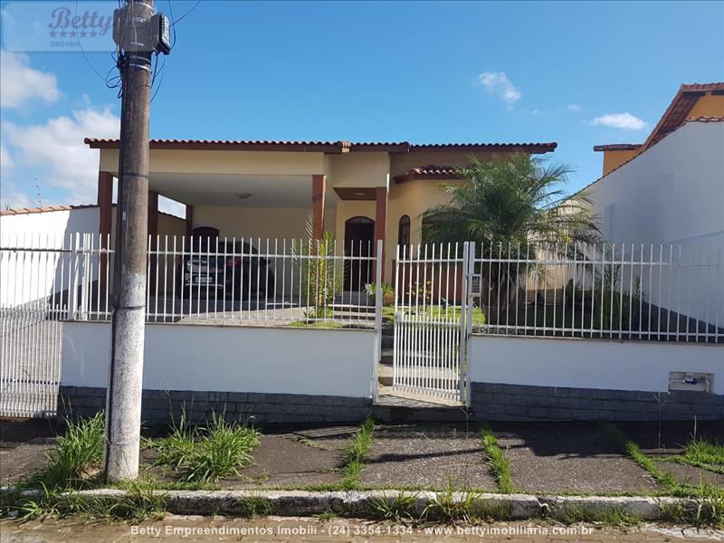 Casa a Venda no Morada da Colina I II III em Resende