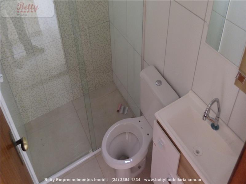 Casa a Venda no Jardim Aliança II em Resende