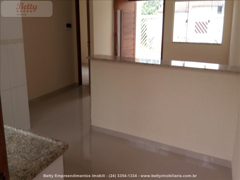 Casa a Venda no Jardim Aliança II em Resende