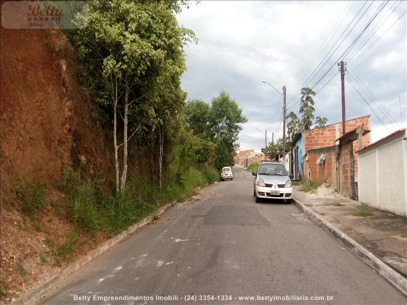 Terreno a Venda no Novo Surubi em Resende