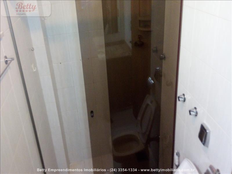 Apartamento a Venda no Comercial em Resende