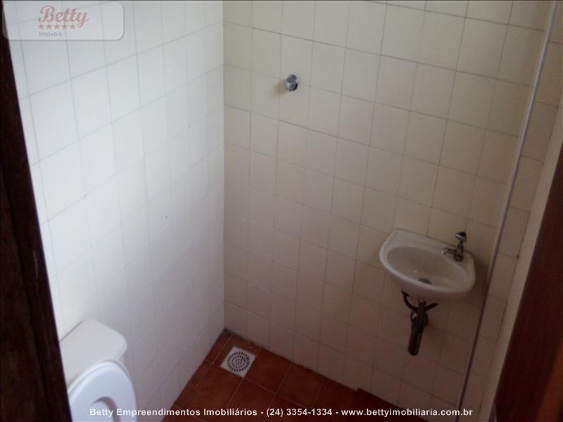 Apartamento a Venda no Comercial em Resende