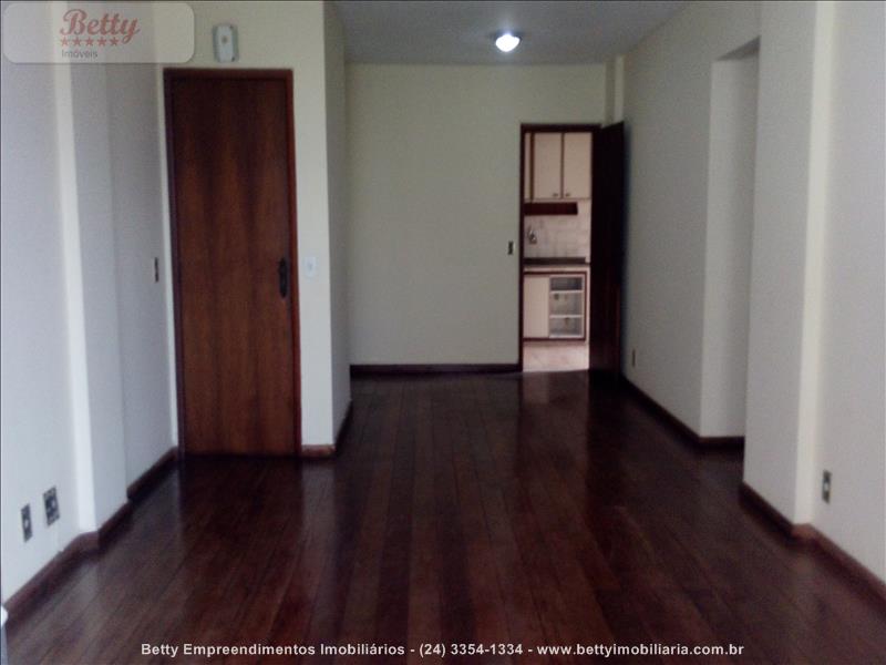Apartamento a Venda no Comercial em Resende