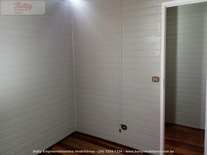 Casa a Venda no Montese em Resende