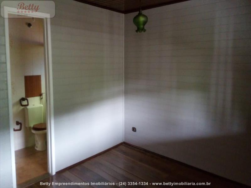 Casa a Venda no Montese em Resende