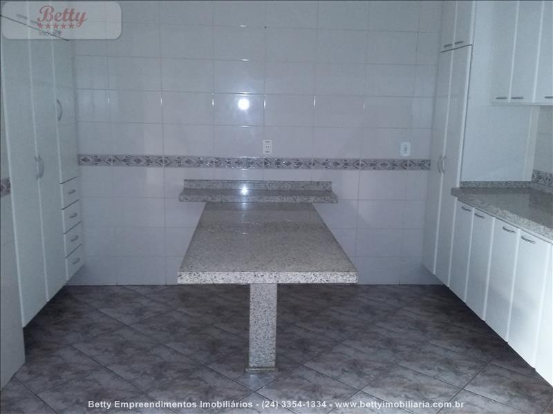 Apartamento para Alugar no Liberdade em Resende