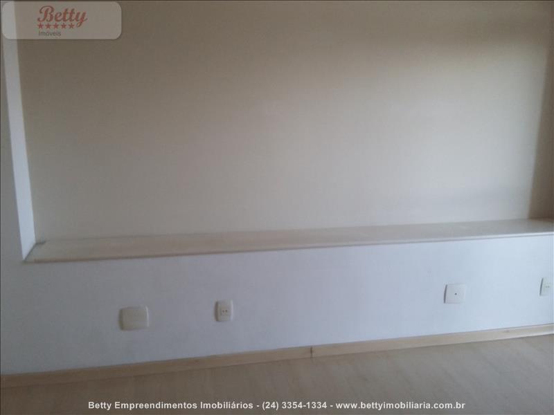 Apartamento para Alugar no Liberdade em Resende