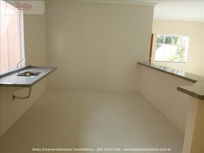 Casa a Venda no Jardim Brasília 2 em Resende