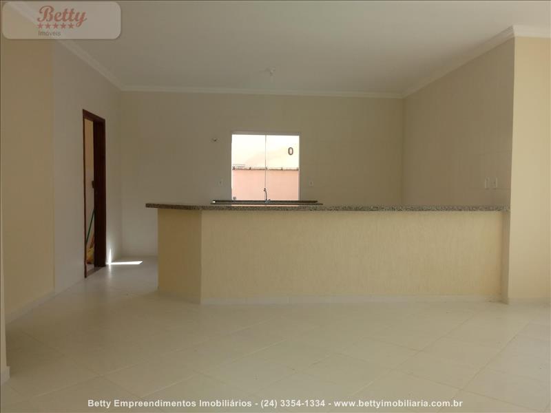 Casa a Venda no Jardim Brasília 2 em Resende