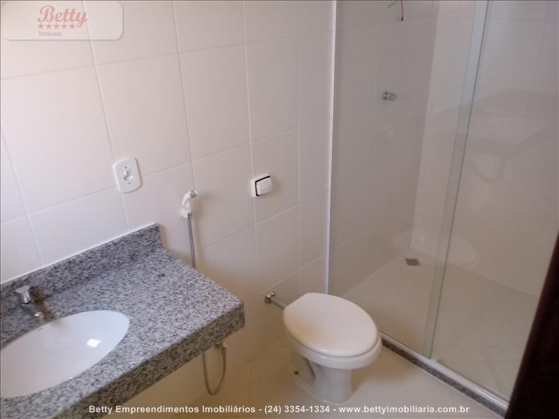 Casa a Venda no Jardim Brasília 2 em Resende