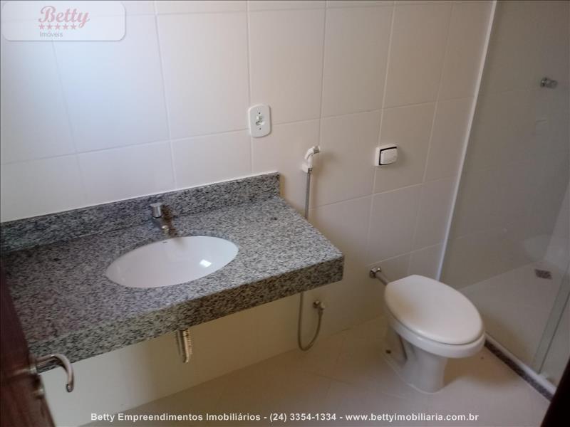 Casa a Venda no Jardim Brasília 2 em Resende