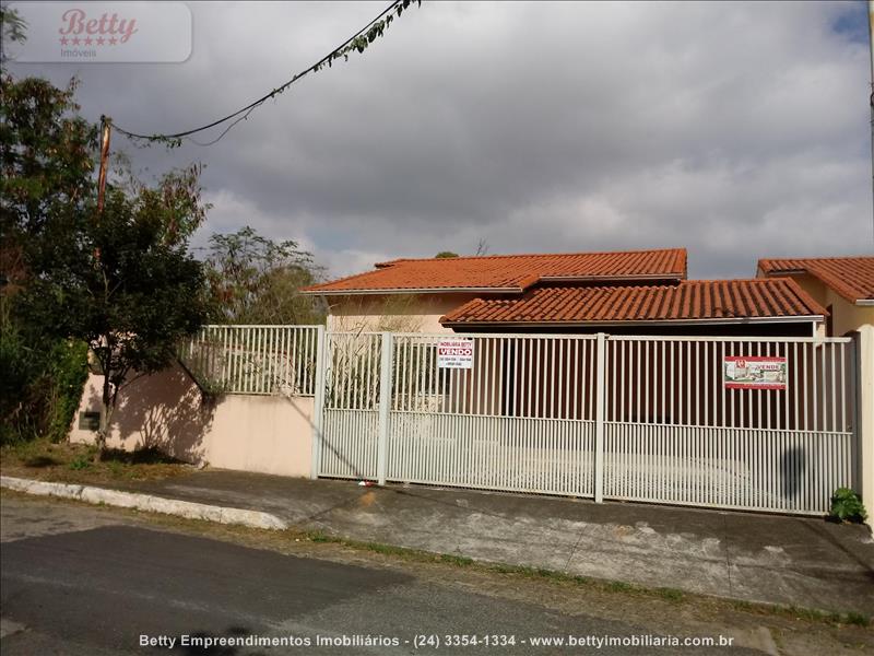 Casa a Venda no Jardim Brasília 2 em Resende