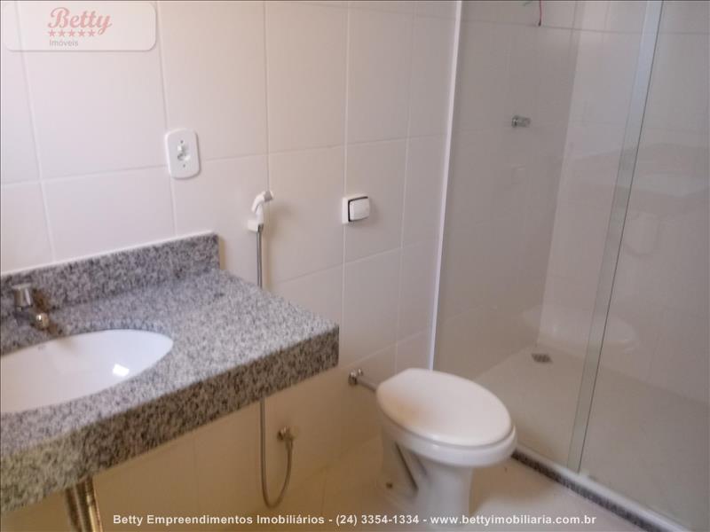 Casa a Venda no Jardim Brasília 2 em Resende
