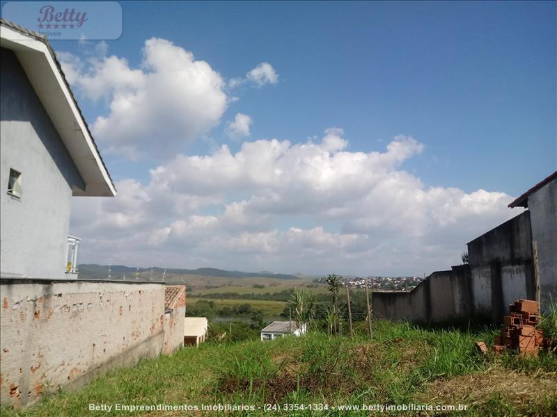 Terreno a Venda no Monet em Resende