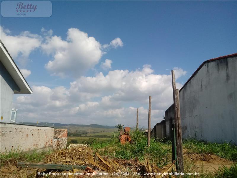 Terreno a Venda no Monet em Resende
