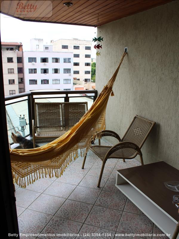Apartamento a Venda no Comercial em Resende