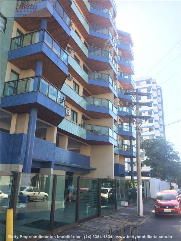 Apartamento a Venda no Comercial em Resende