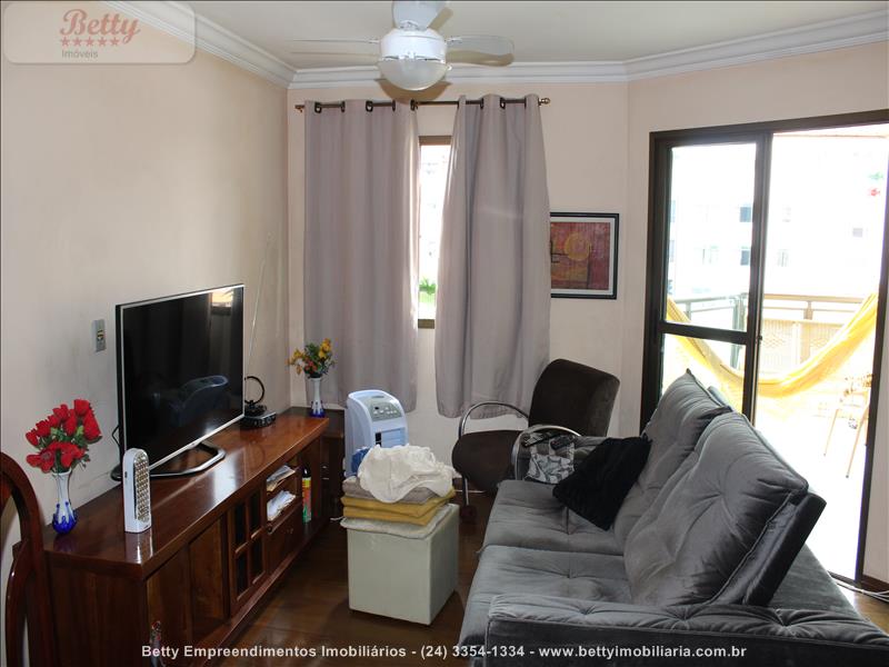 Apartamento a Venda no Comercial em Resende