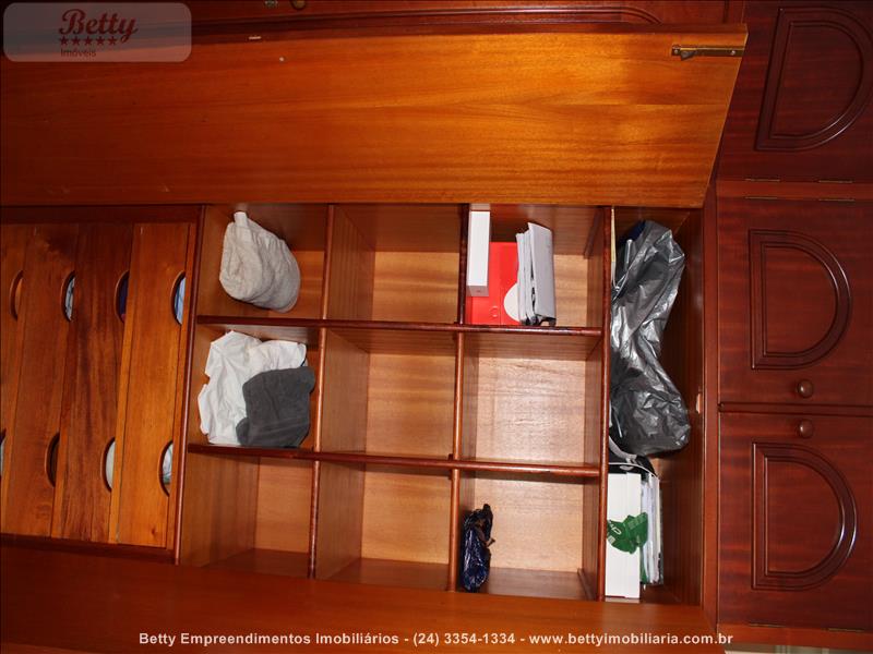 Apartamento a Venda no Comercial em Resende