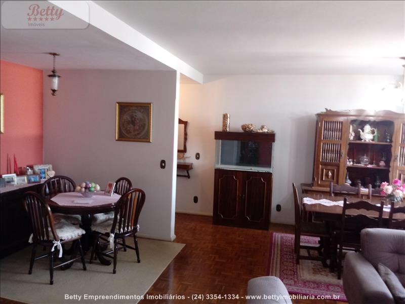 Apartamento a Venda no Campos Elíseos em Resende