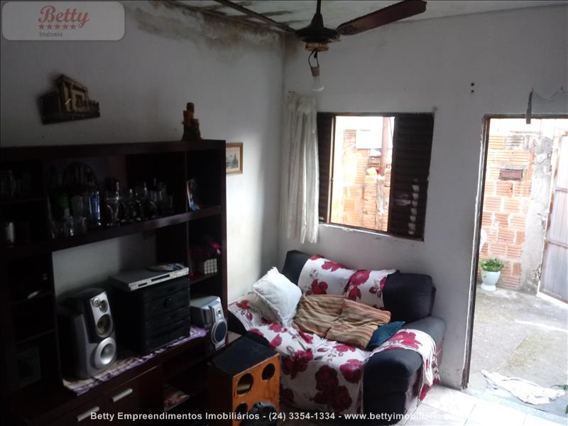 Casa a Venda no Jardim Alegria em Resende