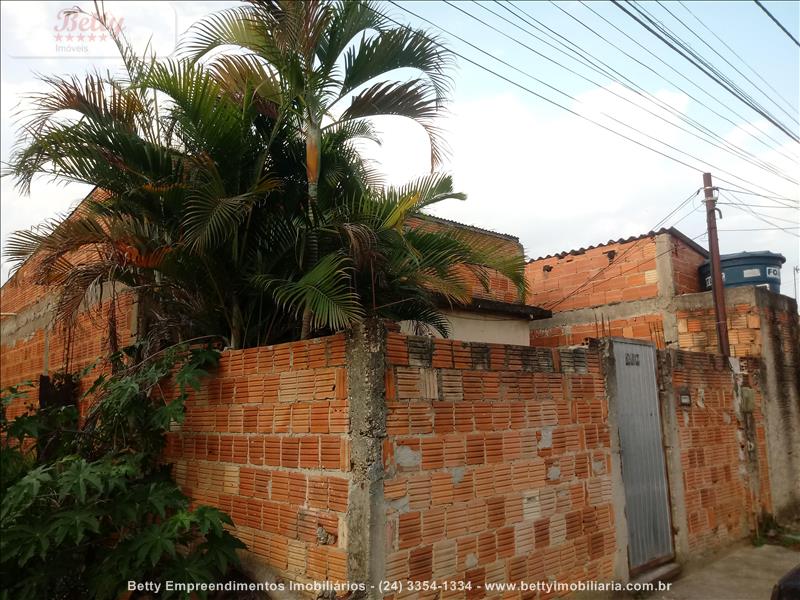 Casa a Venda no Jardim Alegria em Resende