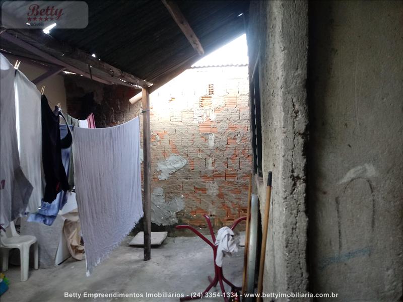 Casa a Venda no Jardim Alegria em Resende