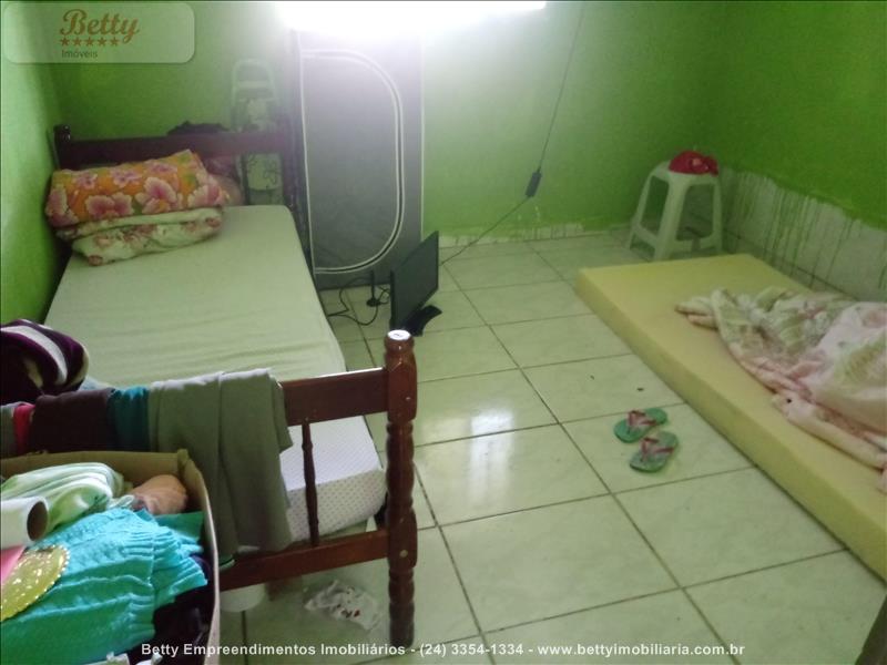 Casa a Venda no Alambari em Resende