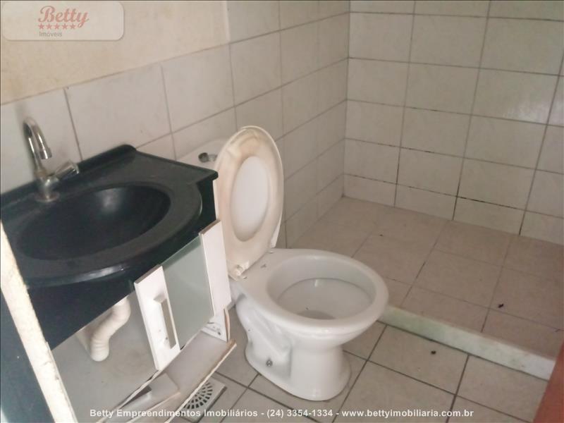 Casa a Venda no Residências do Vale em Resende