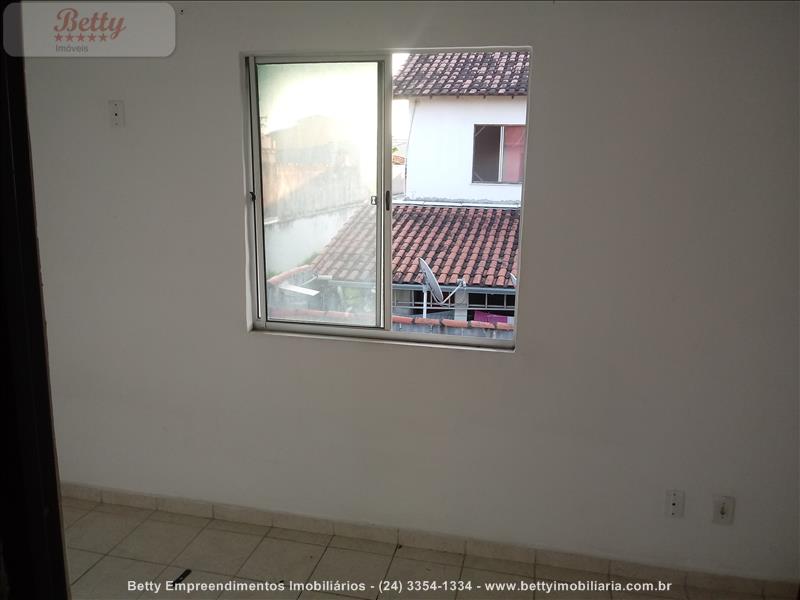 Casa a Venda no Residências do Vale em Resende
