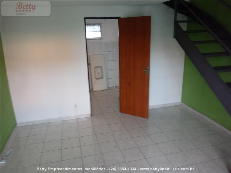 Casa a Venda no Residências do Vale em Resende