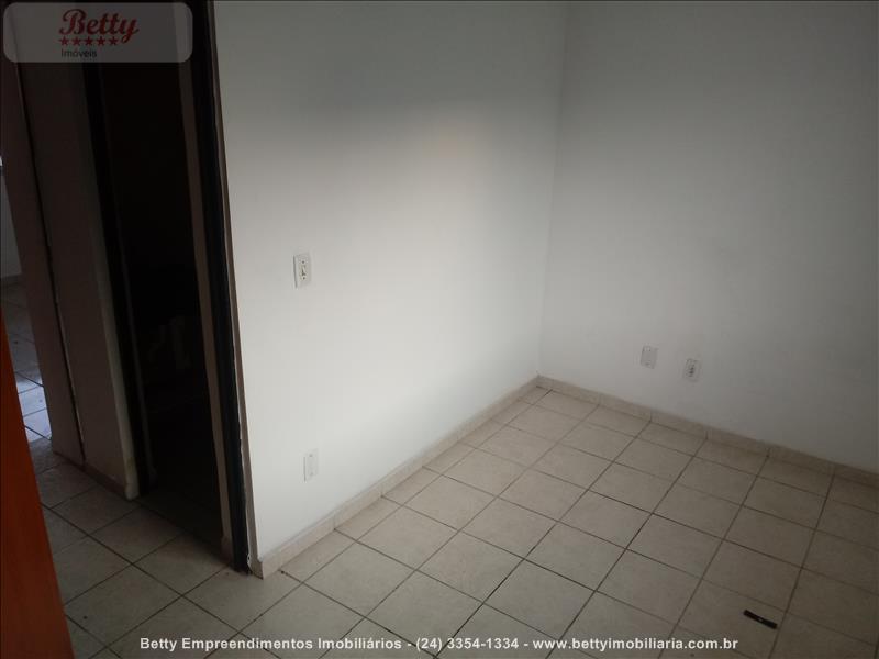 Casa a Venda no Residências do Vale em Resende