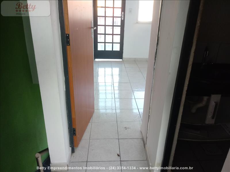 Casa a Venda no Residências do Vale em Resende