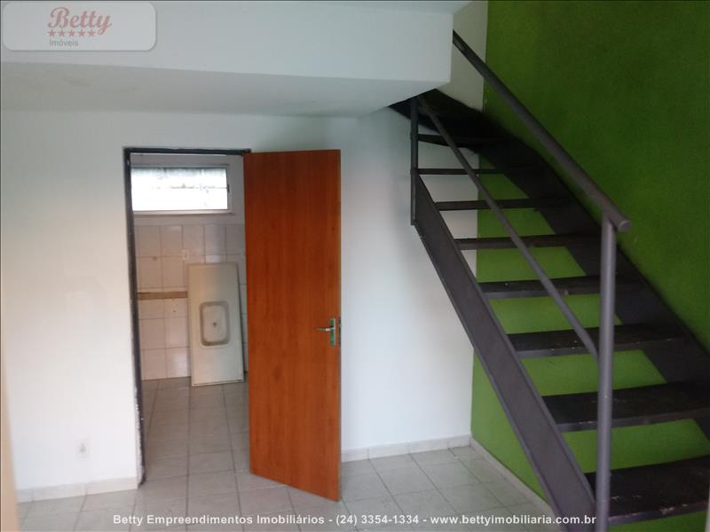 Casa a Venda no Residências do Vale em Resende