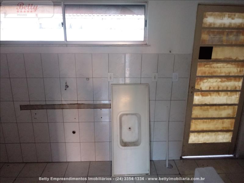 Casa a Venda no Residências do Vale em Resende