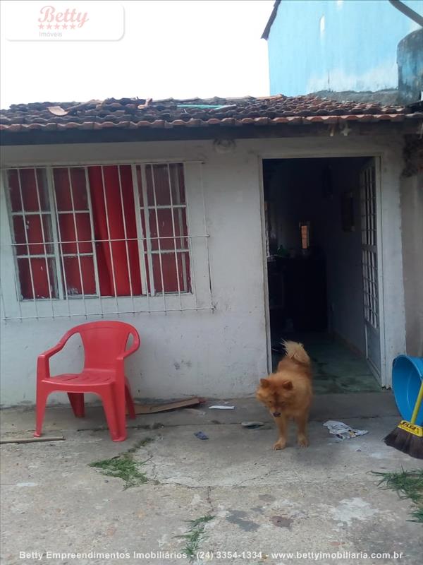 Casa a Venda no Jardim Primavera I II III em Resende