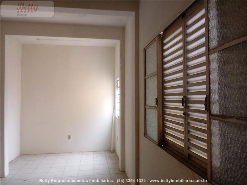 Casa a Venda no Jardim Tropical em Resende