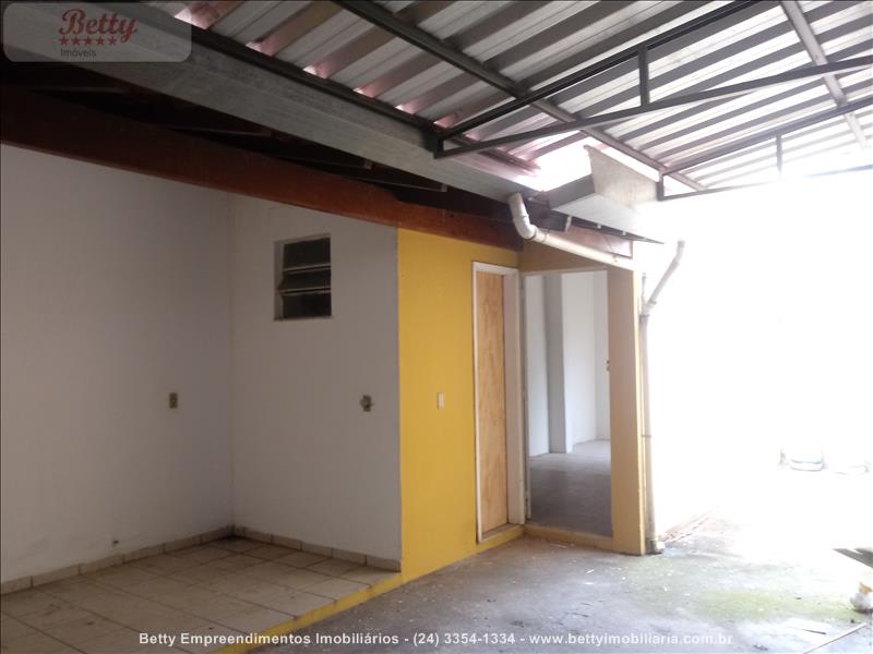 Casa a Venda no Jardim Tropical em Resende
