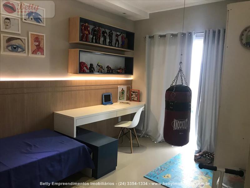 Casa a Venda no Morada da Colina I II III em Resende