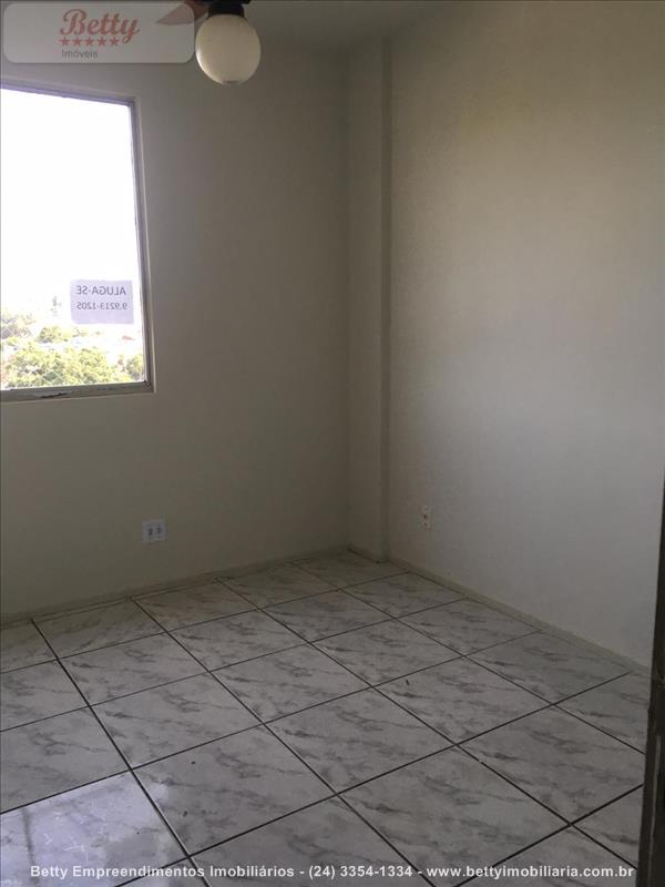 Apartamento para Alugar no Comercial em Resende